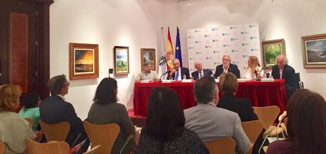 O presidente do Parlamento participa na presentación da novela “El Códice de Clara Rosenberg”